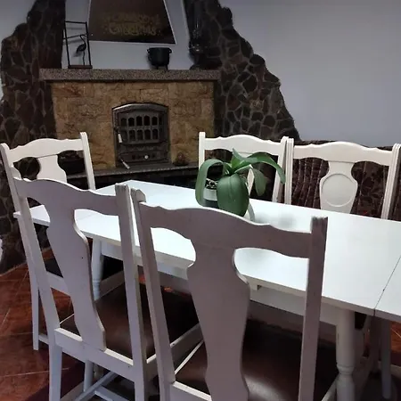 Ada-ini House * Craiova