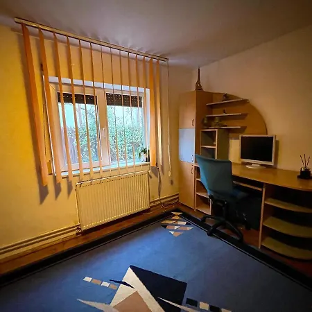 Ada-ini House * Craiova